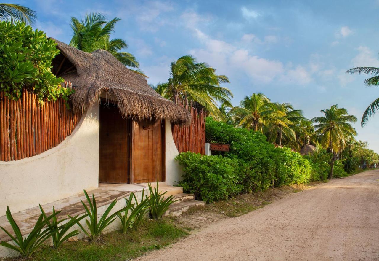 Beachfront Villa Playaaekun Tulum Exterior photo